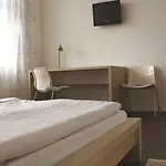 호텔 Saloon 즐린