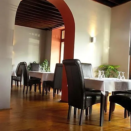 Saloon Hotel 3*