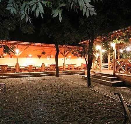 Hotel Saloon 3*