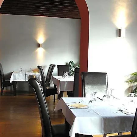 Hotel Saloon 3*