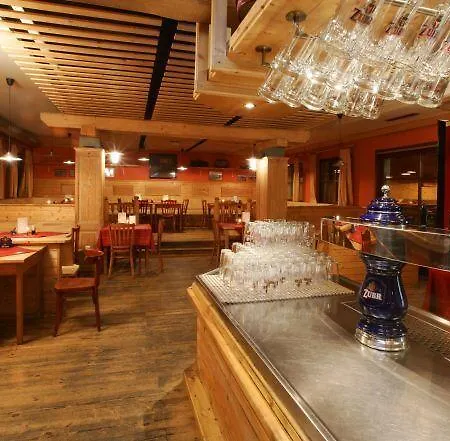 Saloon Zlin