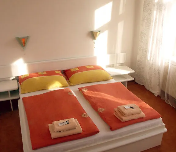 Hotel Saloon 3*